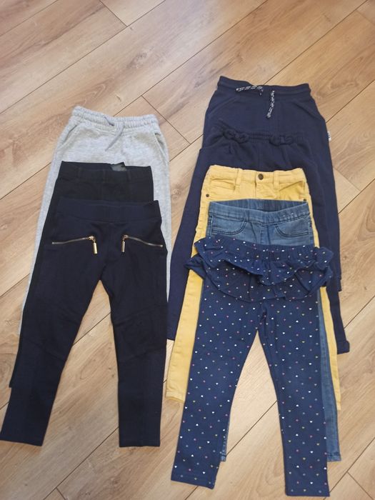 Продам набор штанов, джинсов на возраст 3-4 года