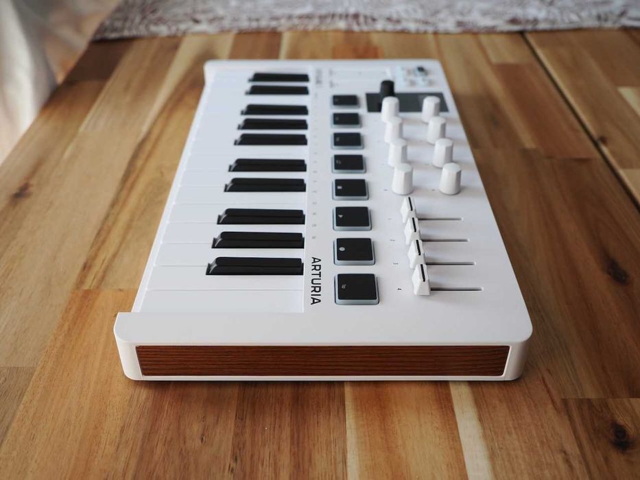 [NIEAKTUALNE] Arturia Minilab 3