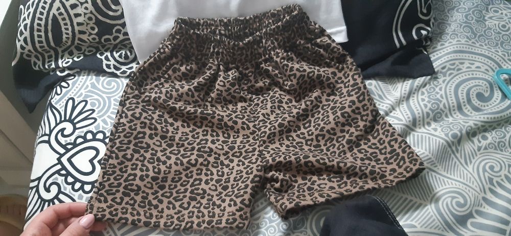 Костюм на дівчинку