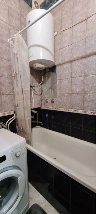 Продаж 1 кімн.квартира  27.10 м² 1/3 ц. вул.Клепарівська  75000$