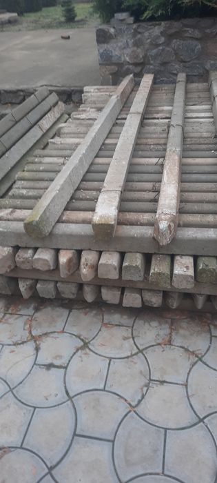 Виноградні стовби