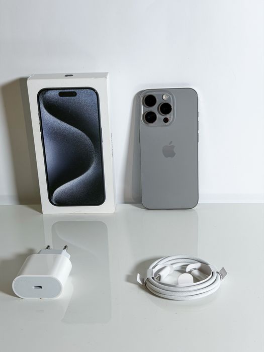 iPhone 15 Pro  • 100% Baterii • Pełny Zestaw