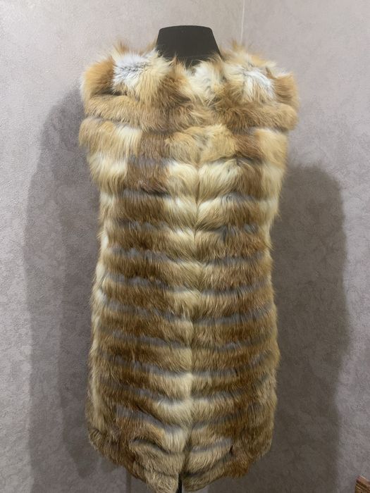 Продам жилетку з натурального хутра