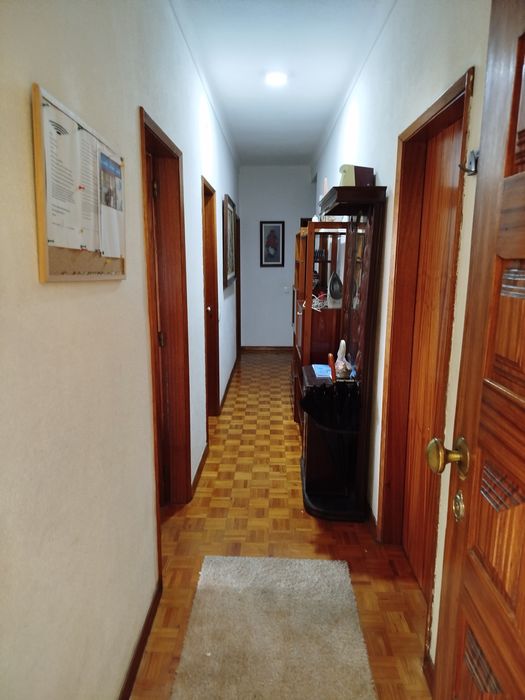 Quarto Para Arrendamento