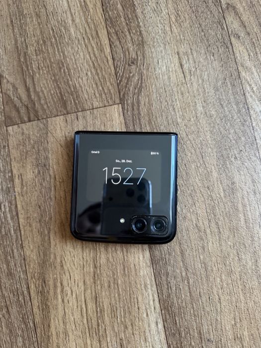 Motorola razr 2022