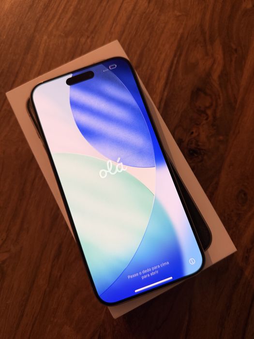 iPhone 15 Pro Max Titânio Natural 256GB - como novo e com garantia