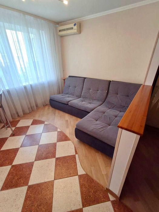 Сдам квартиру Оболонь. Л. Лук'я́ненка 2/4