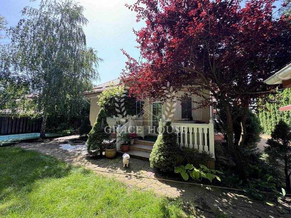 Оренда будинку з басейном Романків Романков генератор закрите містечко