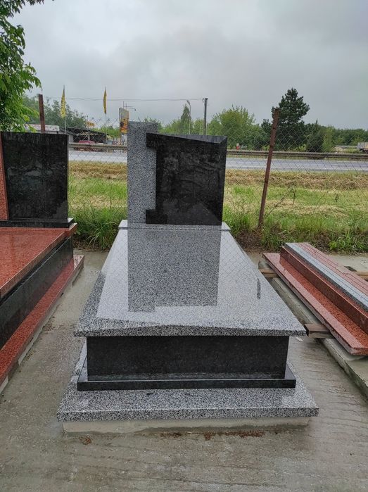 Nagrobki Pomniki nagrobki granitowe montaż