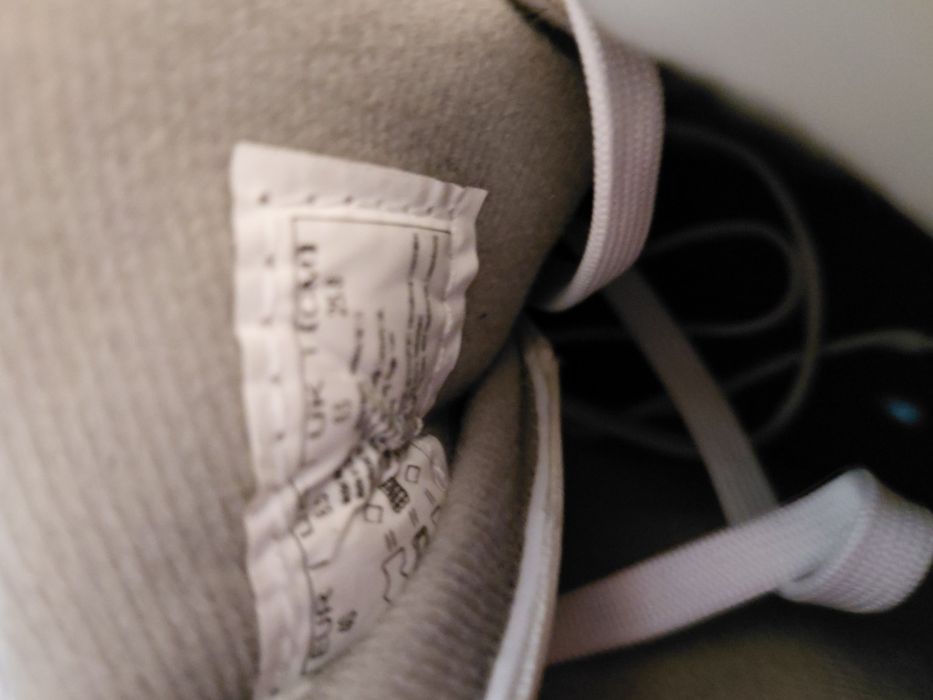 Продам ковзани для ковзанки