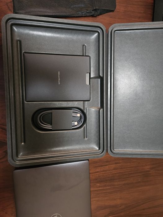 Dell XPS 13 plus 9320, 4k touchscreen display, i7-1360P64283897084161123