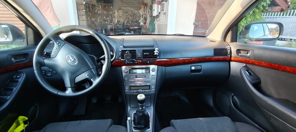 Toyota Avensis t25 D4D 2.2