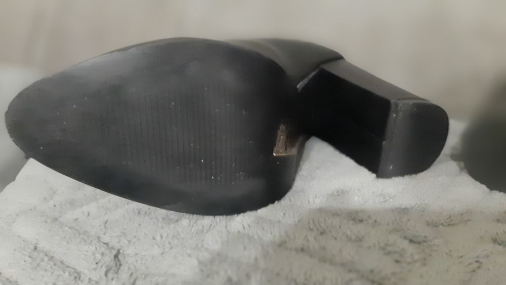 Sprzedam skórzane buty 36