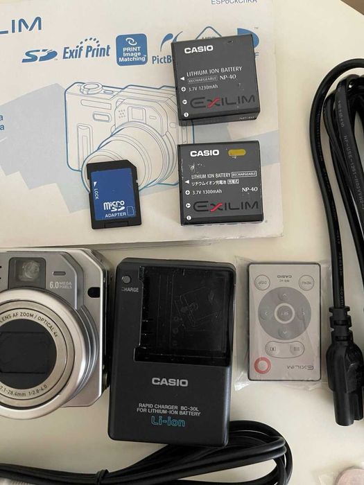 Цифрова компактна камера Casio Exilim EX-P600