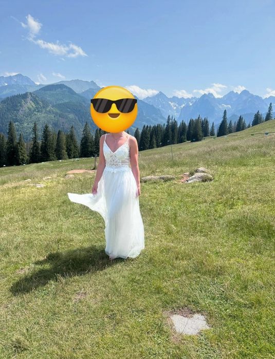Suknia ślubna, odkryte plecy
