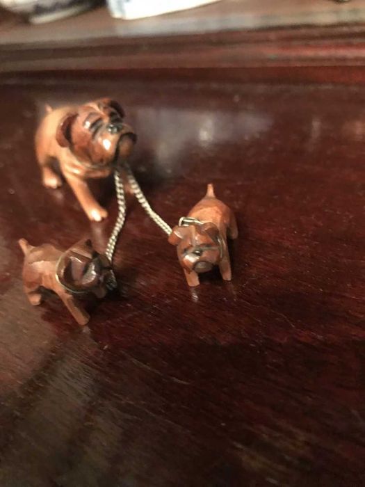 Miniaturas : buda,ostra,igreja ortodoxa,cavalo,cães