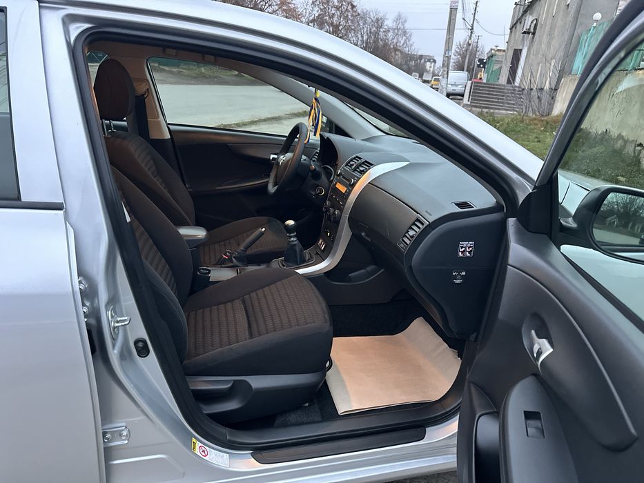 Toyota Corolla 150 2010 154 тис км не фарбована 1.33 бензин