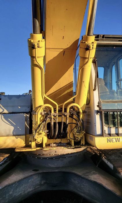 NewHolland e265b