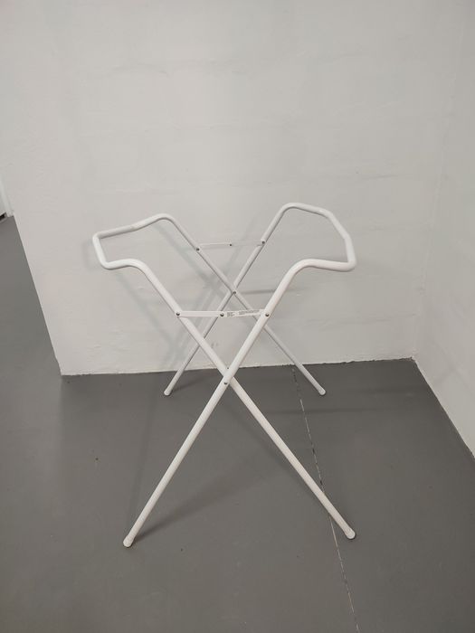 Banheira de bebé com suporte