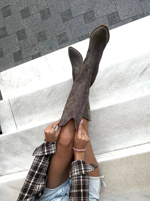 Козаки в великій палітрі кольорів, зима та демі