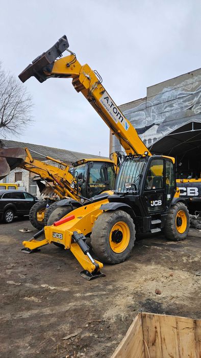 Продам навантажувач телескопічний JCB 540-135 2014 року.