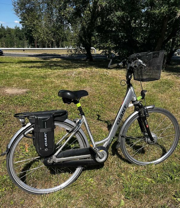 Sprzedam rower elektryczny marki GIANT TWIST HYBRID