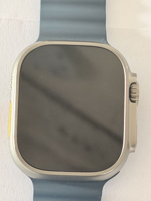 Apple Watch Ultra 3 GPS + Cellular, Caixa em titânio natural de 49 mm com Bracelete Ocean azul‑âncora