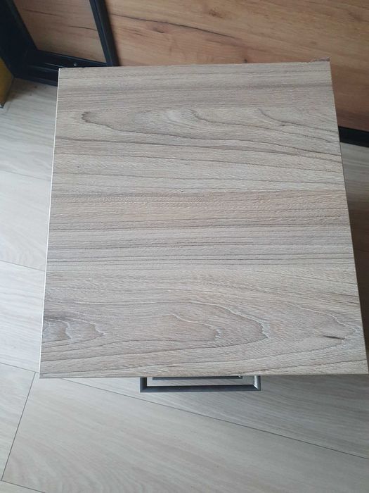 Szafka nocna jak dąb sonoma