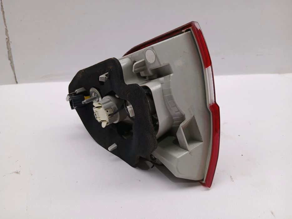 Farolim da mala direito PEUGEOT 308 SW II