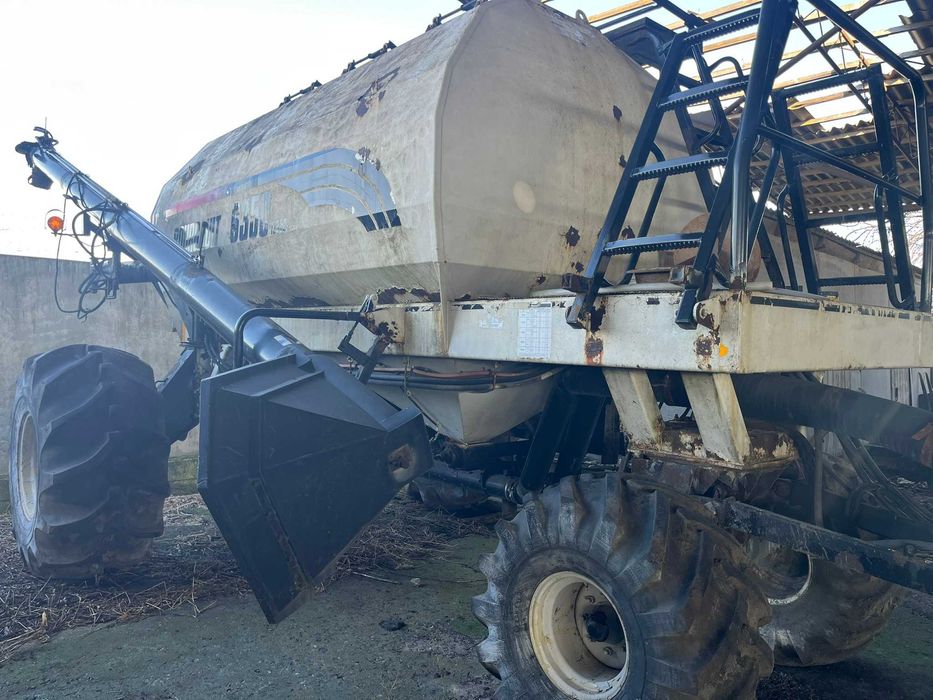Бункер Bourgault 6350