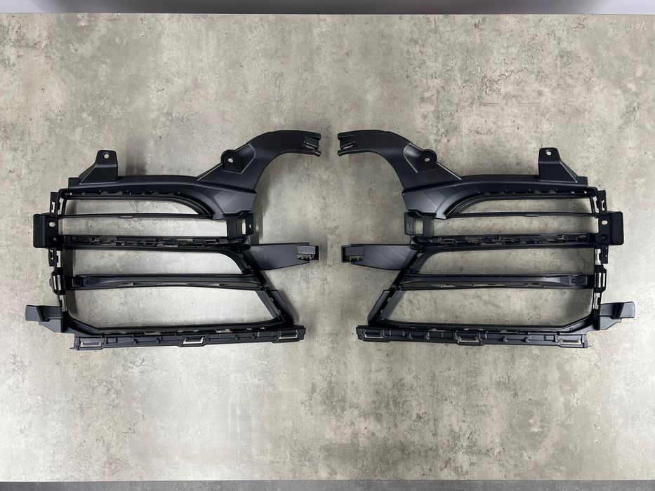 Решітка передня - Porsche Macan ( 95B ) 95B807681H1E0 / 95B807682H1E0