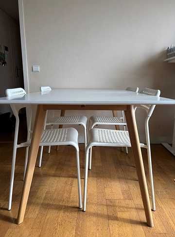 Mesa de Sala Extensível + 4 Cadeiras