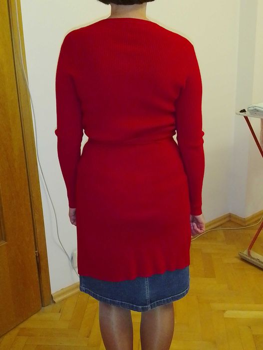 Kardigan czerwony. Długi sweter.