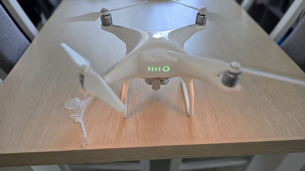 Dron Dji phantom 4