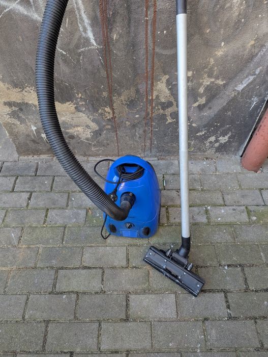 Odkurzacz micromax sprawny.