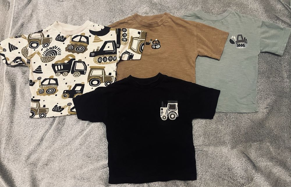 Набір футболок next