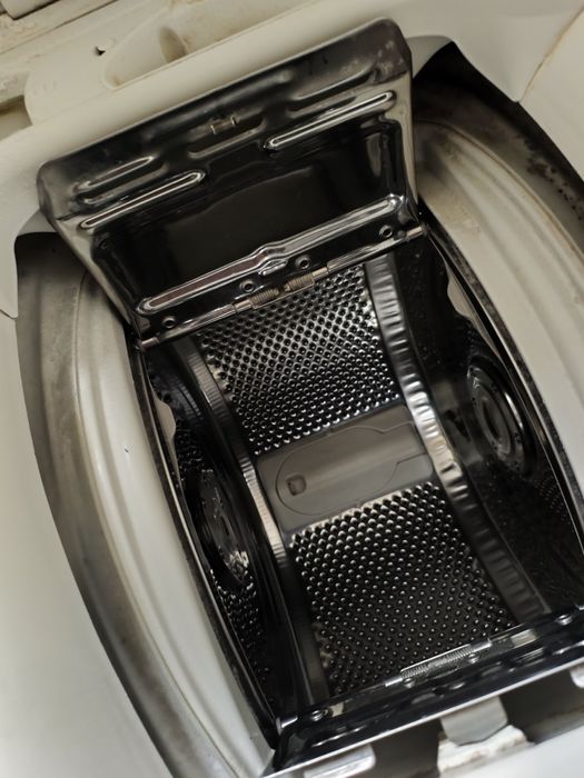 Продам вертикальну пральну машину