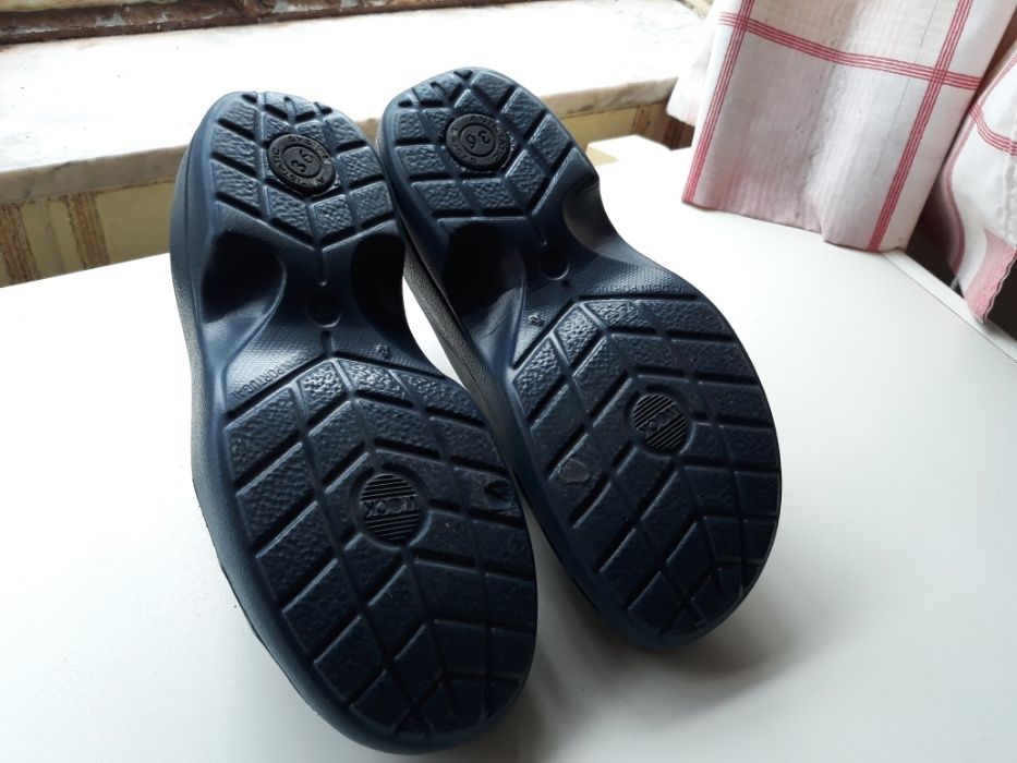 Venda de sapatos ortopédicos crocs