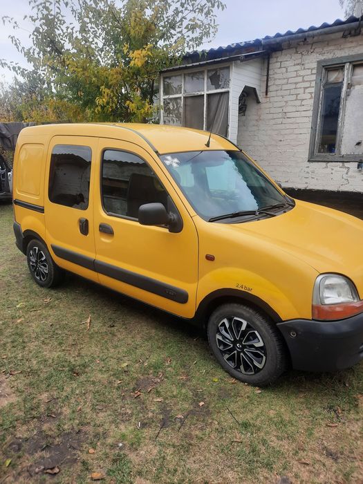 Рено Кенго в гарному стані