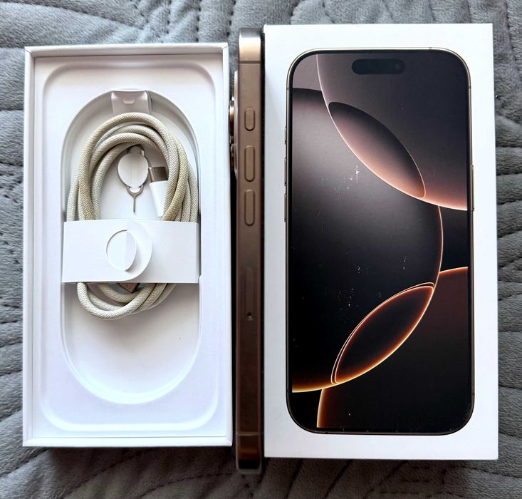 Смартфон Apple IPhone 16 Pro
