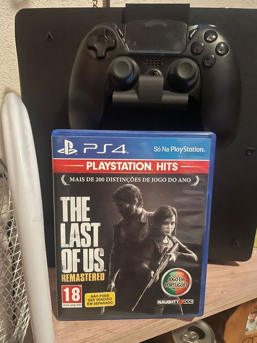 PS4 Slim c/ 2 comandos