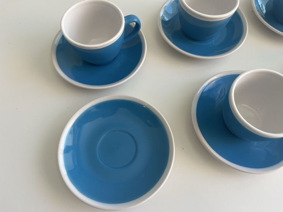 Seis chávenas de café449117676457185285