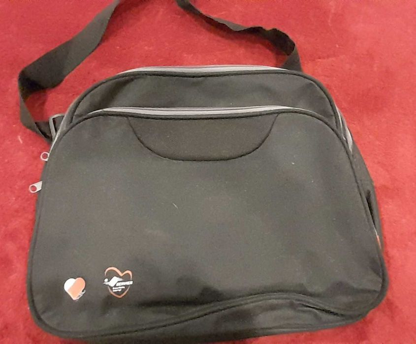 Torba na laptopa czarna dwu komorowa