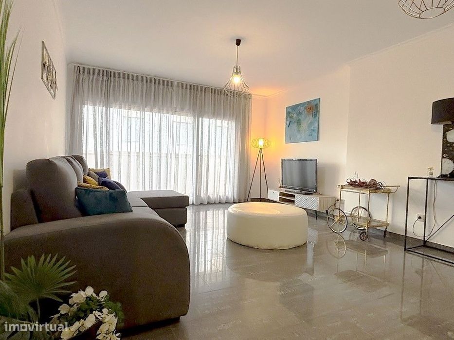 Apartamento T1 + 1 com garagem na Nazaré — Nazaré, Leiria