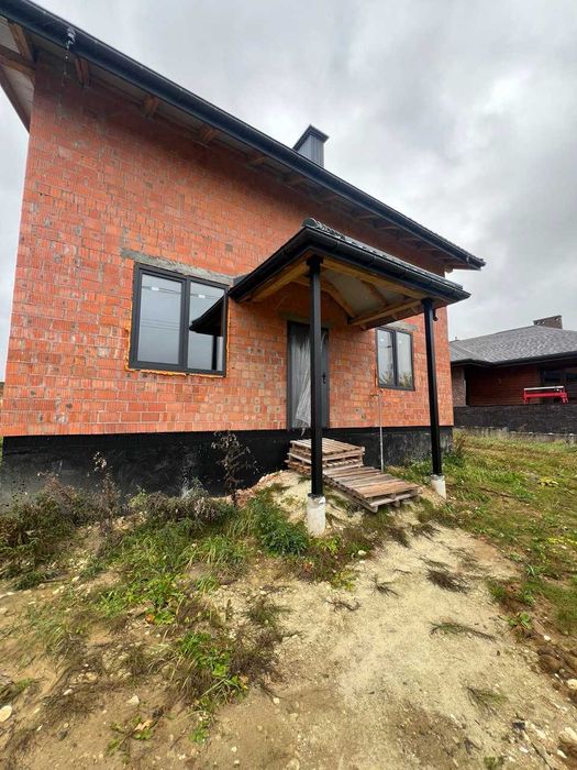 Продаж будинку з підведеними комунікаціями с.Наварія.Без комісії!