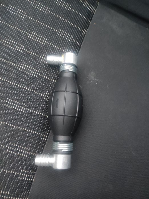 Груша підсосу Dacia Logan