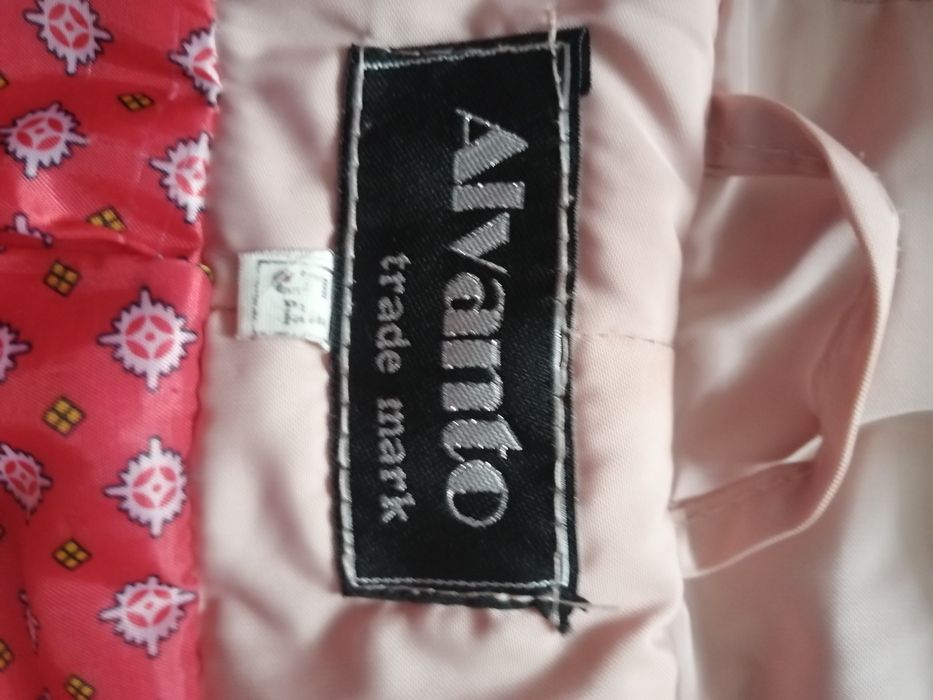 Продаю нову курточку
