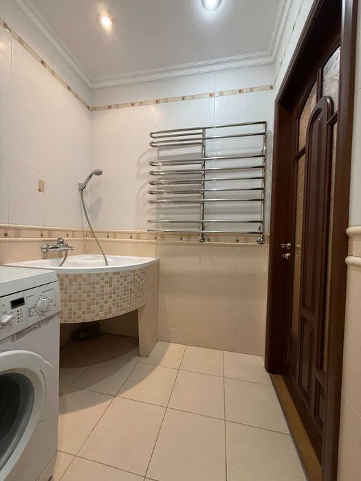 Продам 3 кімнатну квартиру на Ближньому Замості 4904