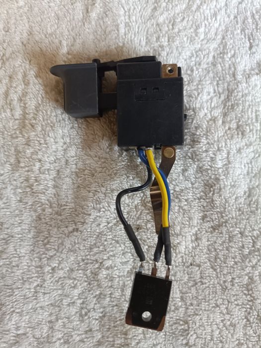 Wyłącznik wkrętarki Hitachi DS14