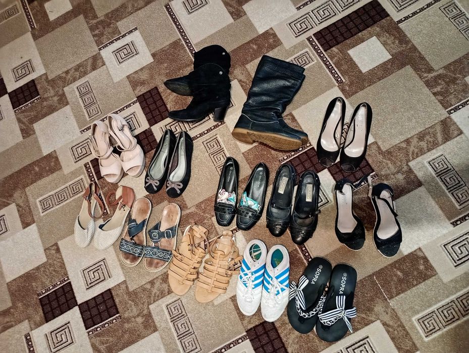 Взуття жіноче ,б/у